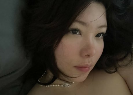Julia Nakamura ホットなポルノスター 画像