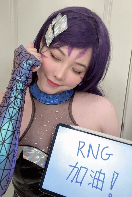 Julia Nakamura 完璧なスター 写真