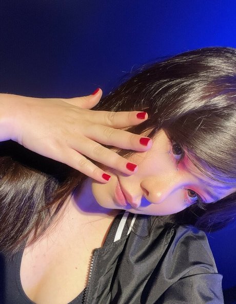 Julia Nakamura ヌードスター 写真