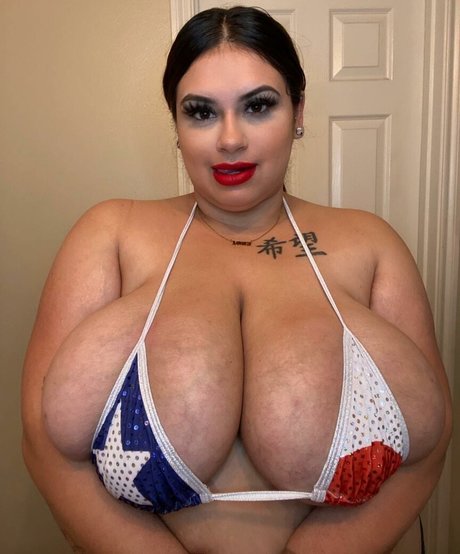 Cremita セクシー女優 写真