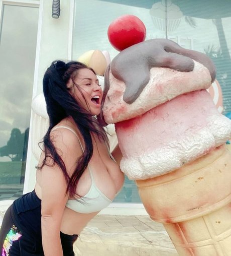 Eclipse babe アートポルノスター 写真