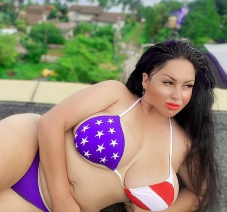 Eclipse babe 最高のポルノスター 写真