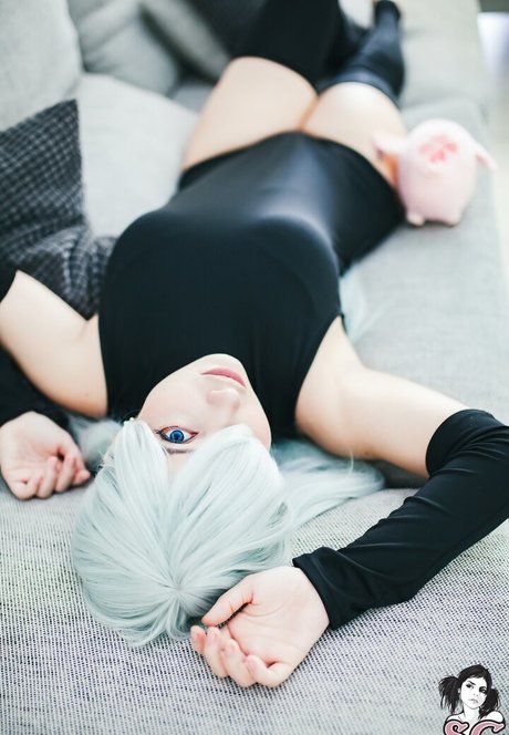 ウクライナのティーンオンリーファン セクシーヌード ギャラリー