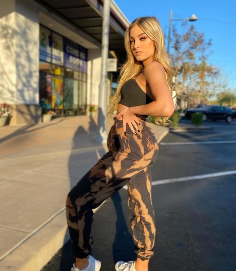 Savanah Moss セックススター 写真