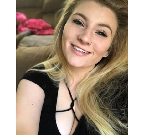 hailey williams22 セックスモデル 写真