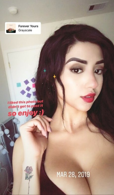 Alexandra Nicole 素敵なモデル 画像