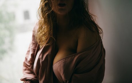 Anna Andreevna アートポルノスター 写真