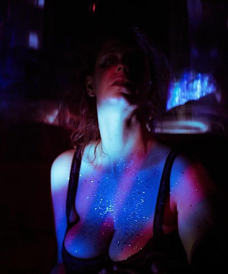 Anna Andreevna スター 写真