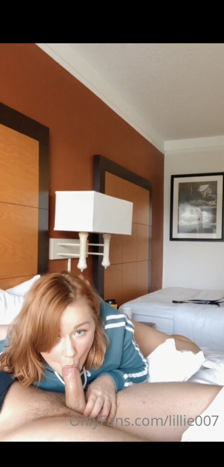 Lillie Mae 高品質女優 写真
