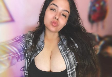 Esmeralda Quintero アート女優 画像