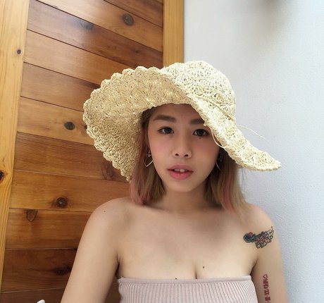 Chen ポルノモデル 写真