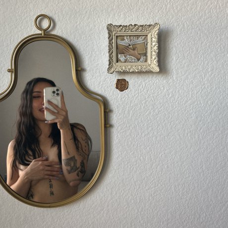 イギリスのプッシーOnlyFans ホットセクシー 写真