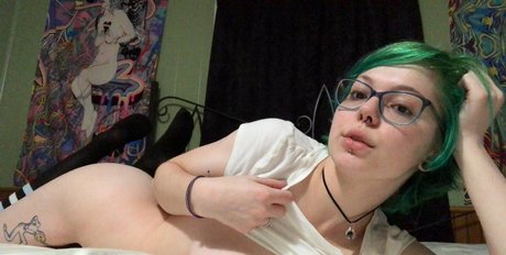 最もホットなアジアのオンリーファンズ セクシー裸 画像