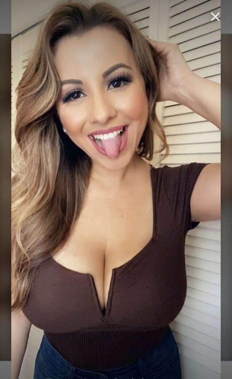 Adriana Noriega セクシーなスター 写真