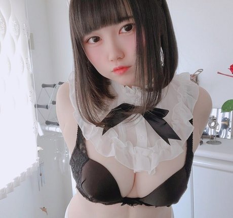 InterneCHUidol ヌード女優 写真