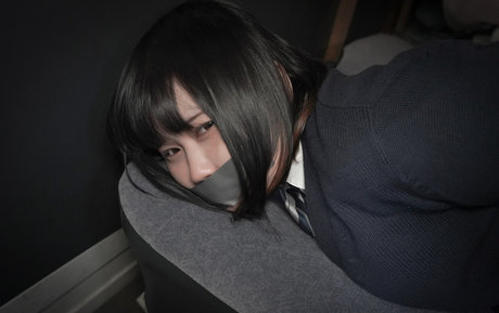 InterneCHUidol ポルノスター 裸 写真