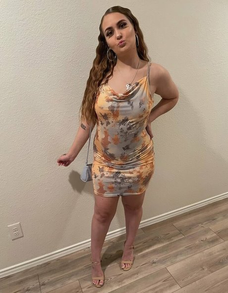 Peach Bae 女優 画像