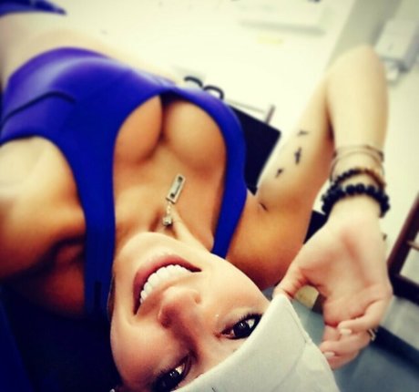 Roberta Carbonari Muzy モデル 写真
