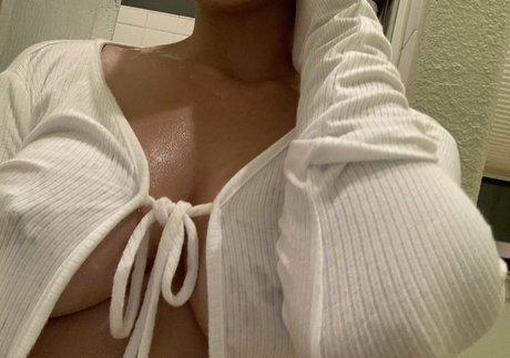 dreafcknlicious ポルノスター 美しい 画像