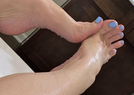 WaifuFeetMilk 無料女優 写真
