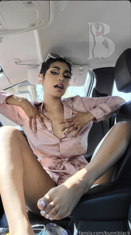 Wreck It Ronnie トップ女優 写真