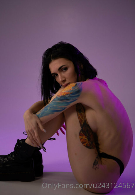 Mika Davis 最高のスター アーカイブ