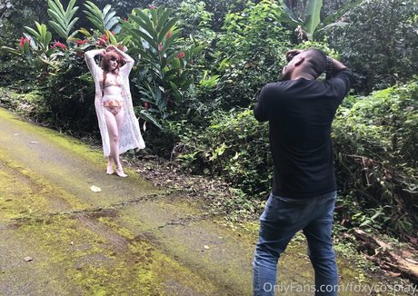FoxyCosplay 裸のモデル 写真