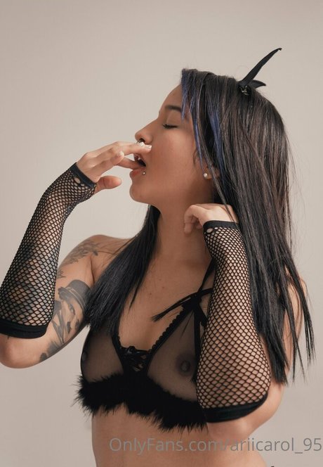 Adriana Hernandez ヌードモデル 画像
