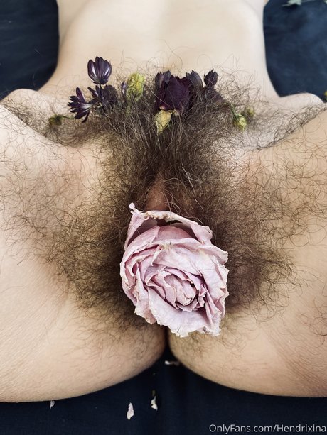 Hendrixina ポルノスター エロティック 写真