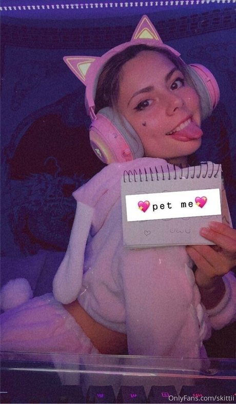 オルタナティブガールズオンリーファンズ ポルノ 写真