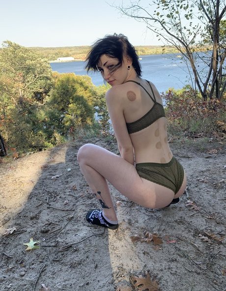 オイルを塗った黒檀のOnlyFans ベスト 画像