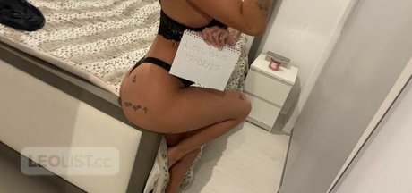 Elodie Baillargeon Roy エロティックなスター 写真