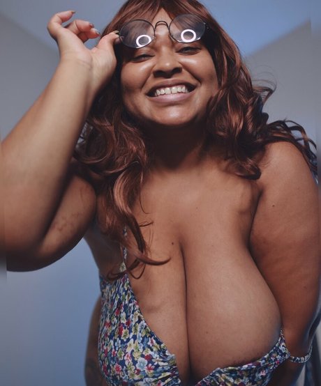 Yasmin irl profile image