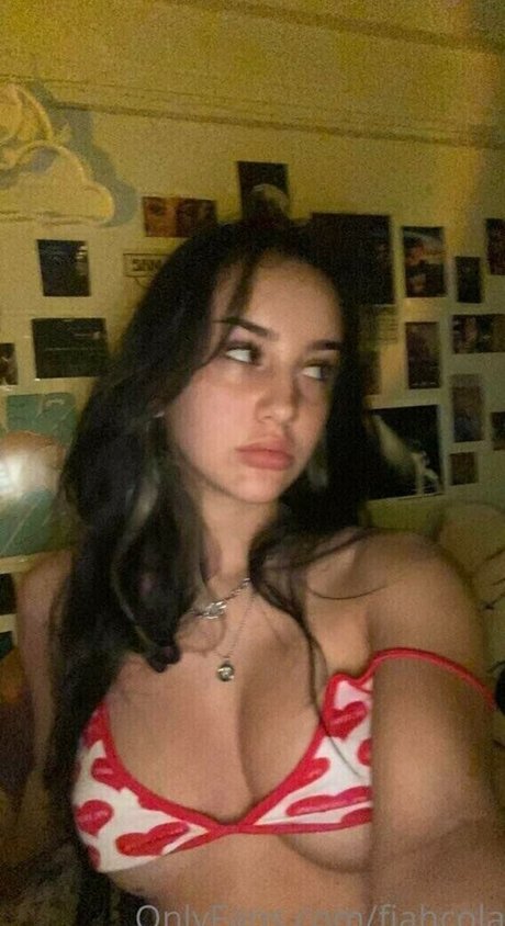 Sofia Cola エロティックモデル ギャラリー