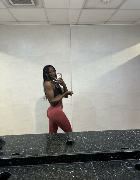 アジアンDP OnlyFans アート裸 写真