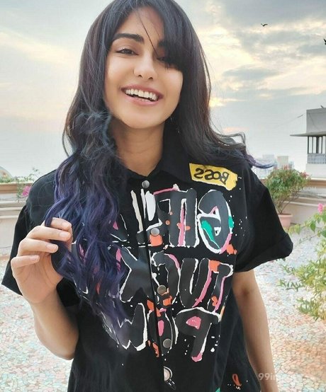 Adah Sharma 美しい女優 ギャラリー