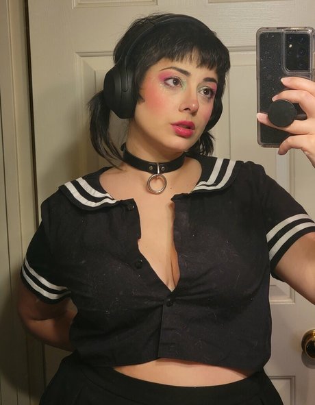 GlitchBun セックス女優 画像