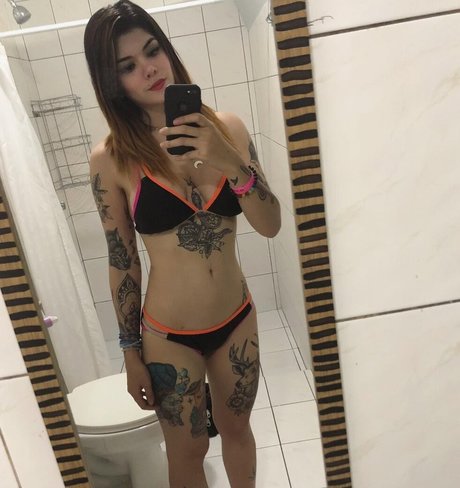 Paula Madrigal ヌードのポルノスター 写真