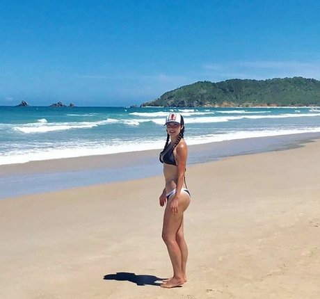 Marlene Favela ヌードのポルノスター 写真