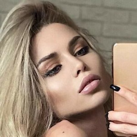 Anastasiya Timonina HD女優 写真