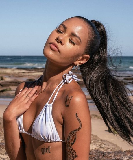 shakirareeve 最高のモデル 画像