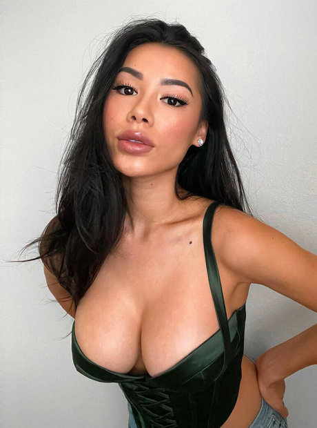 Jenna Kaey エロティックなスター 写真