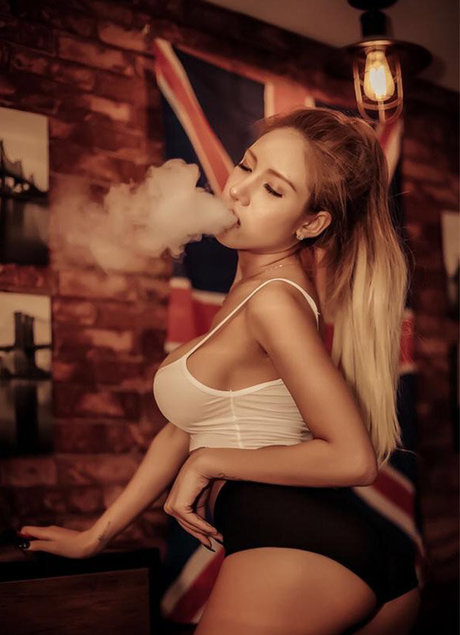Francs Francesca セックスモデル 写真
