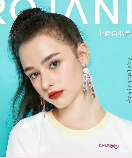 Dasha Tarab 美しい女優 写真