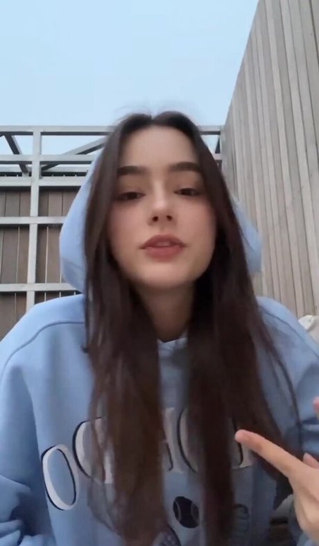 Dasha Tarab 素敵なスター 写真