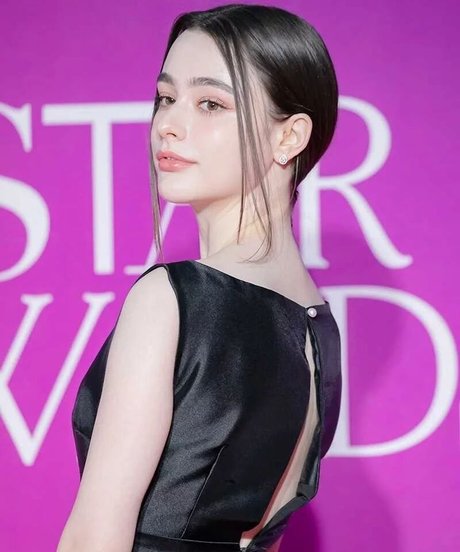 Dasha Tarab ポルノスター HD アーカイブ