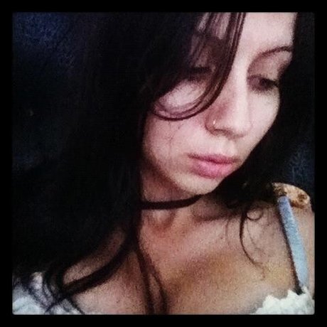 Jennie Naz ヌードモデル 写真