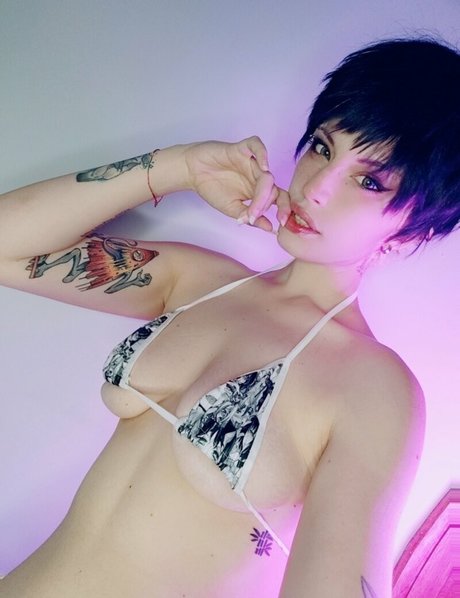 Suzuko Elric ホットモデル 画像