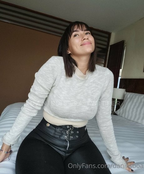 danielis 94 ポルノスター 裸 画像