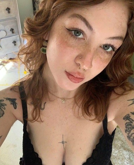 freckledjulez HDポルノスター 写真
